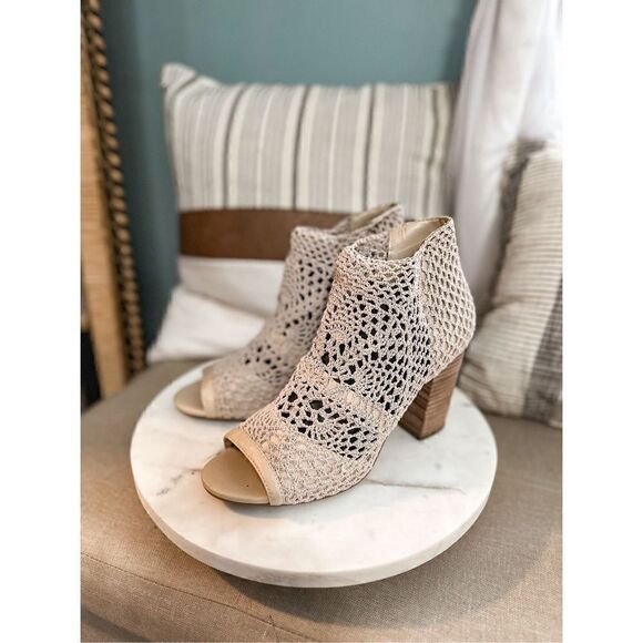 Jessica Simpson boho heels - Picture 1 of 6